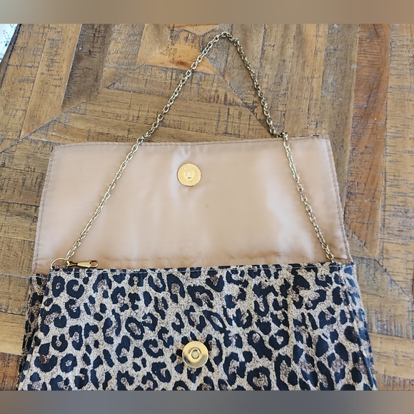 H&M leopard clutch - Picture 4 of 7